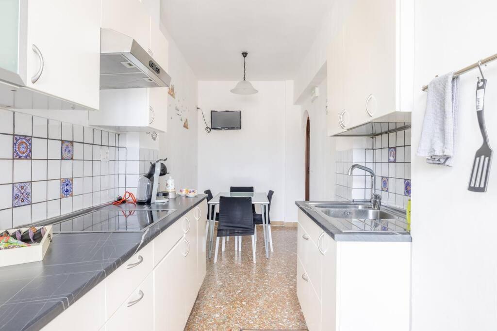 Ambra'S Bright Apartment Rome Bagian luar foto