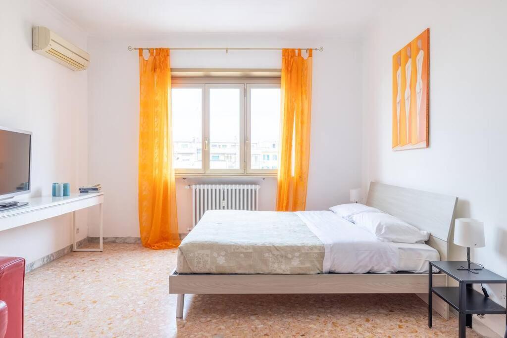 Ambra'S Bright Apartment Rome Bagian luar foto